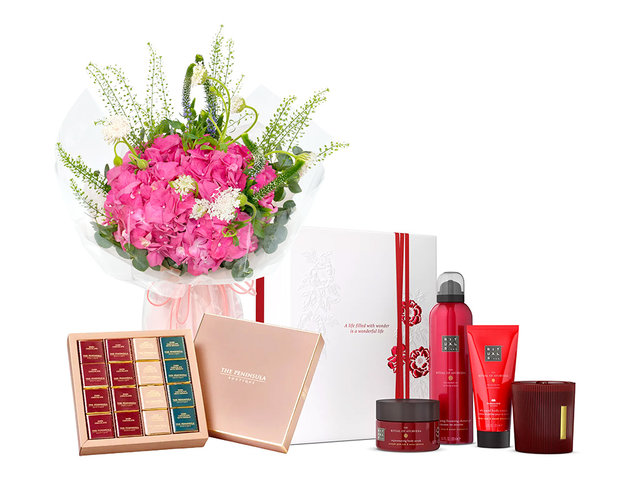 花店鲜花摆设 - 情人节绣球小花束连礼物组合 AR12 - VB20123A1 Photo